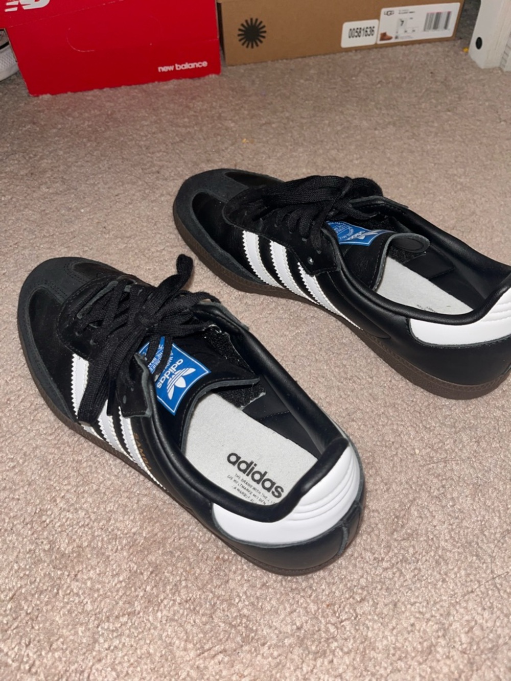 Black sambas